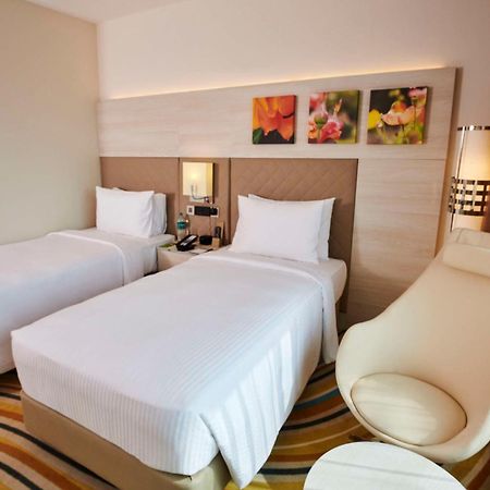 Hilton Garden Inn Lucknow Eksteriør billede