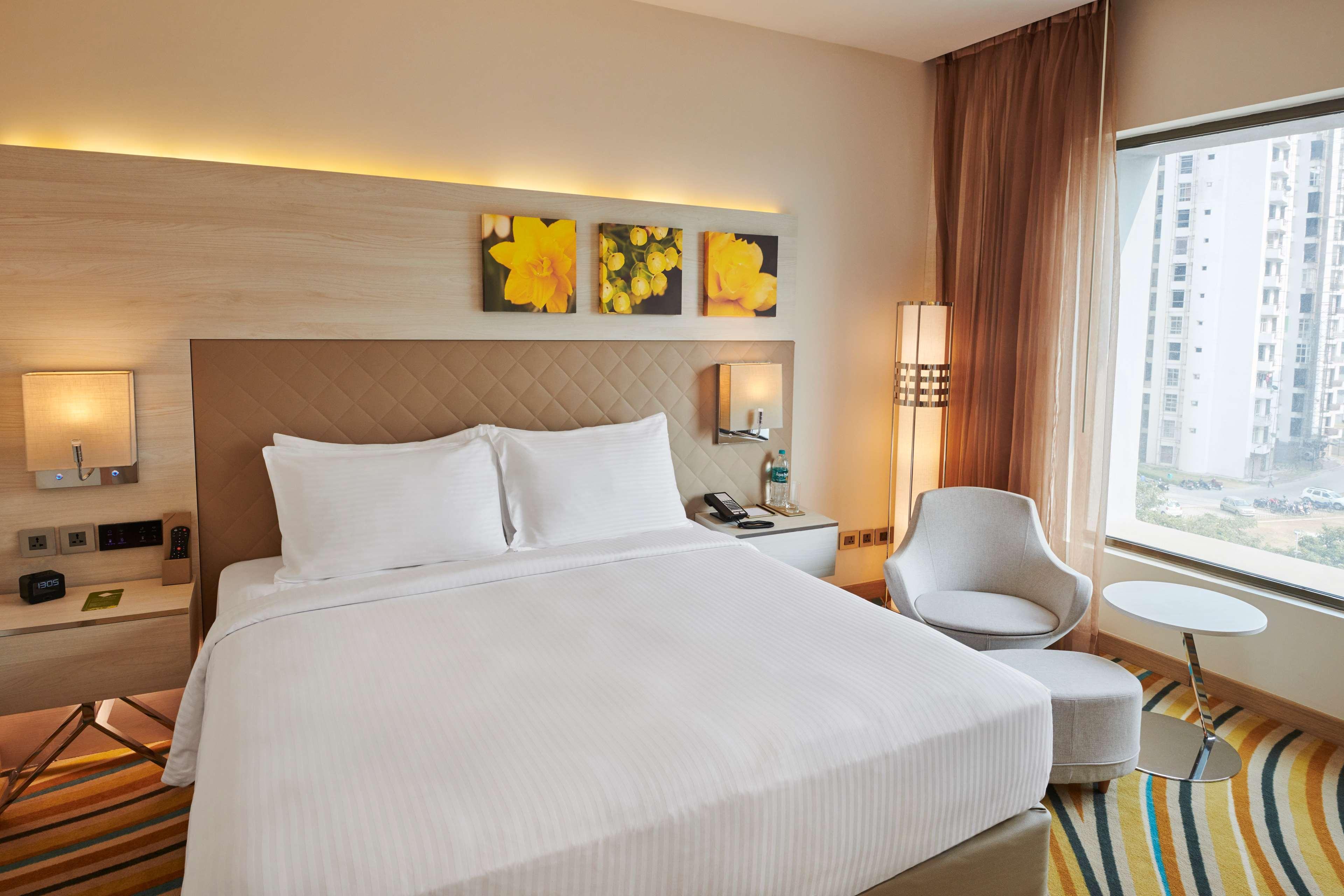 Hilton Garden Inn Lucknow Eksteriør billede