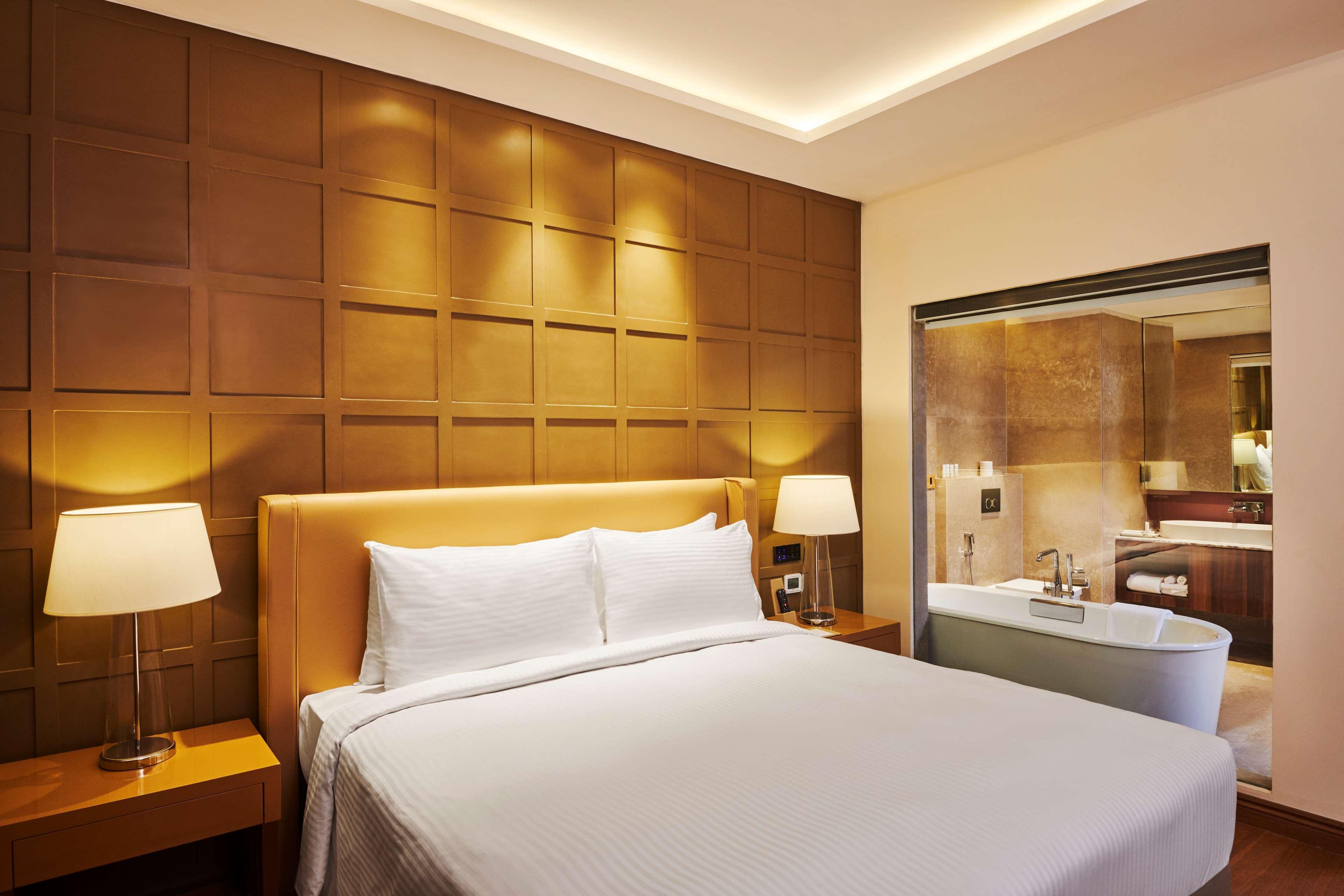 Hilton Garden Inn Lucknow Eksteriør billede