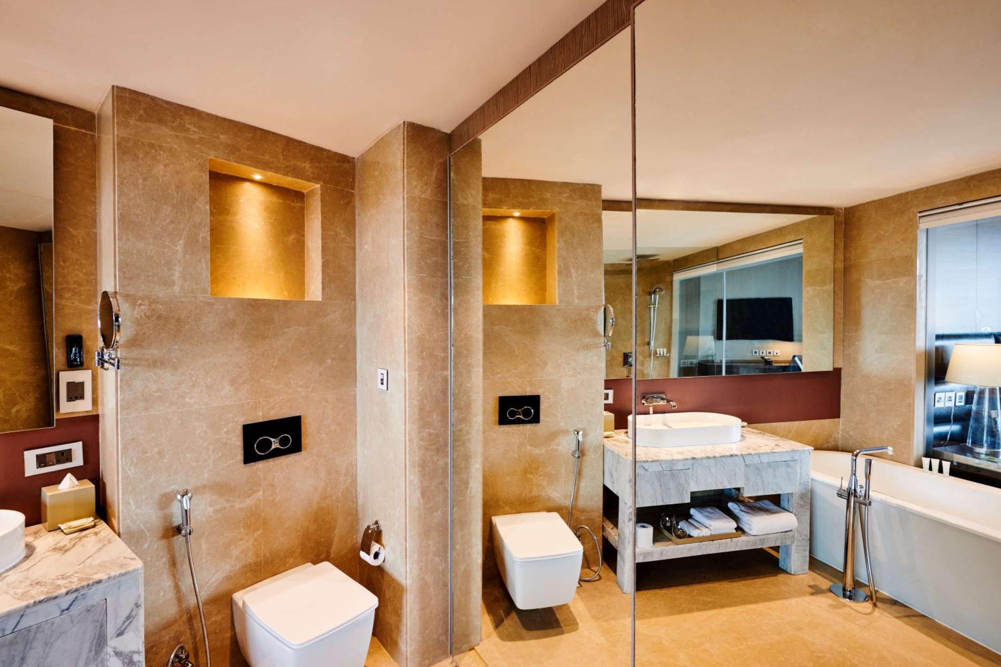 Hilton Garden Inn Lucknow Eksteriør billede