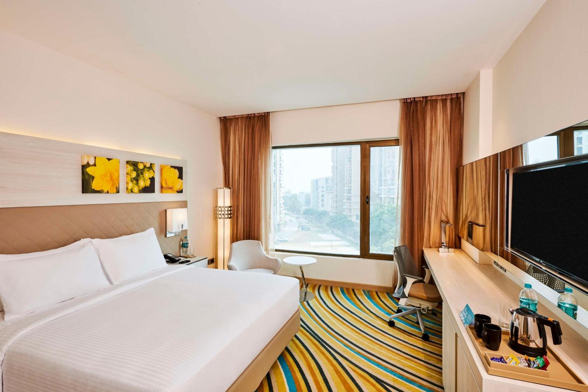 Hilton Garden Inn Lucknow Eksteriør billede